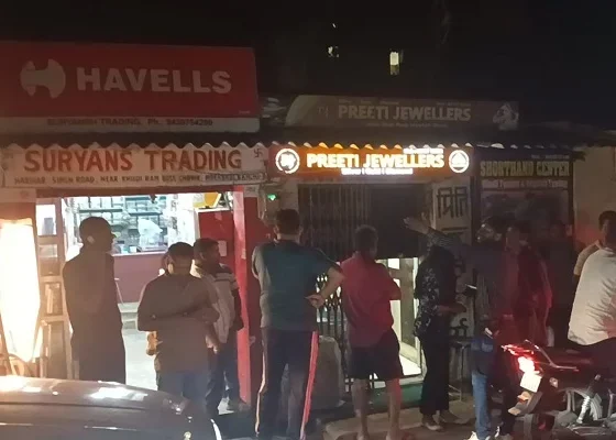 BREAKING: रांची ज्वेलर्स लूटकांड का 12 घंटे में खुलासा! 3 आरोपी हथियार समेत गिरफ्तार