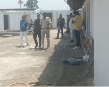 गढ़वा में विधायक सत्येंद्रनाथ तिवारी के पैतृक घर में चोरी, ताला तोड़कर लाखों का सामान ले उड़े चोर