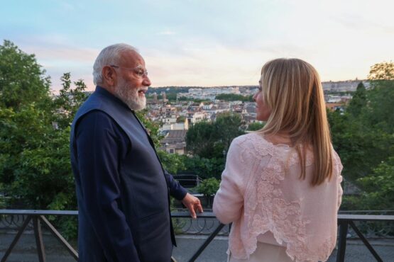 भारत-इटली संबंध होंगे और मजबूत: पीएम मोदी ने जॉर्जिया मेलोनी संग किया कोलोसियम का दौरा, आज होगी अहम वार्ता