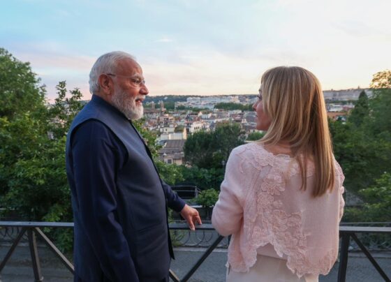 भारत-इटली संबंध होंगे और मजबूत: पीएम मोदी ने जॉर्जिया मेलोनी संग किया कोलोसियम का दौरा, आज होगी अहम वार्ता