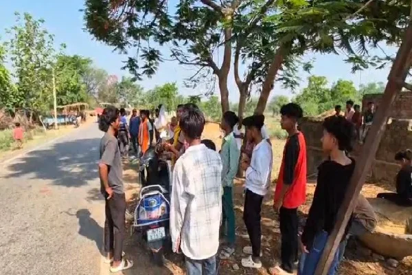 गढ़वा में फोरलेन पर दो भीषण सड़क हादसे, 4 लोगों की मौत, 2 गंभीर घायल