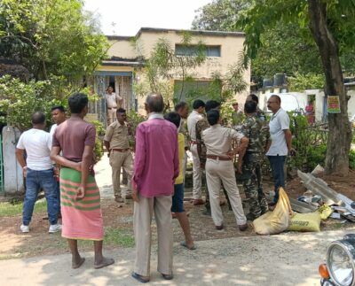 जमशेदपुर में ट्रिपल मर्डर से सनसनी: पत्नी, बेटी और बेटे की हत्या के बाद आरोपी ने खुद पुलिस को किया फोन