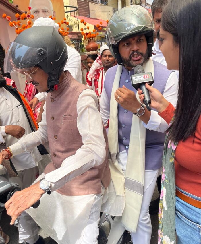 रांची दौरे पर केंद्रीय मंत्री राम मोहन नायडू, स्कूटी से शहर भ्रमण कर लोगों से की मुलाकात